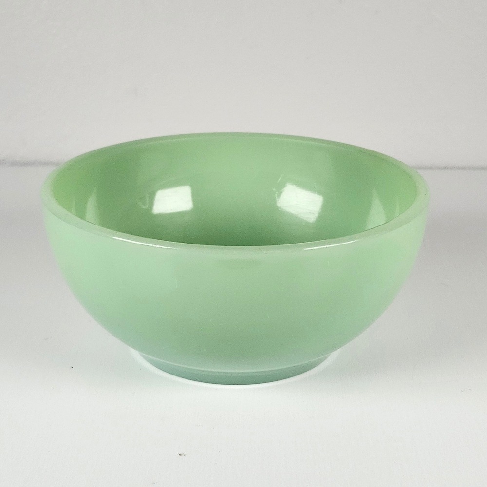 Vintage FIRE-KING Green Jadeite Milk Glass Oven Ware Cereal Bowl USA Mid-Century